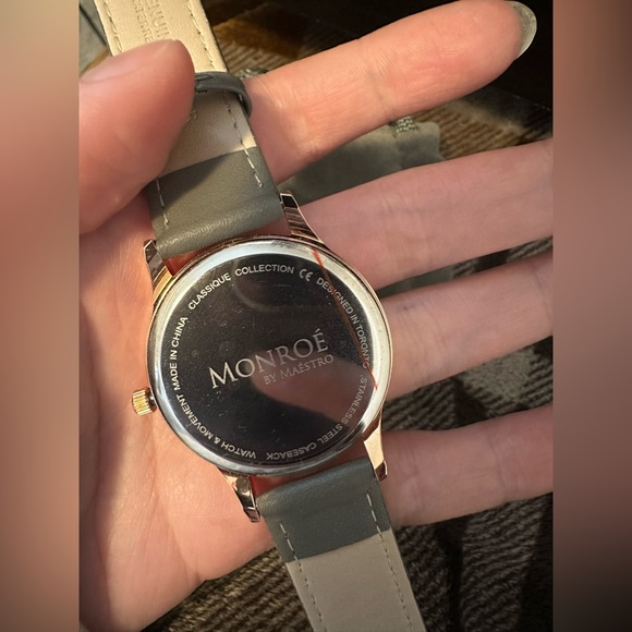 Monroé Watch - Picture 3 of 6